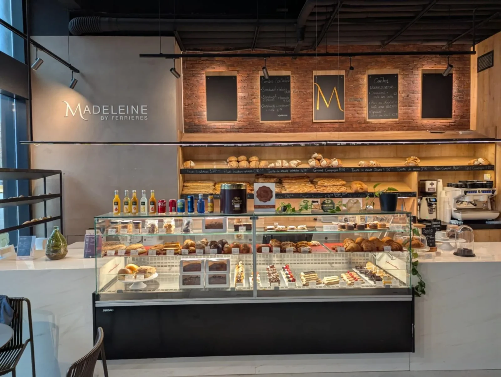 Level Entrepreneurship - Visit EBS Paris, Barcelona bakery